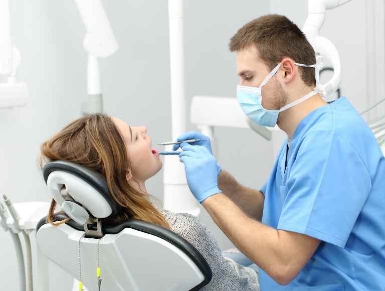 weekend dentist